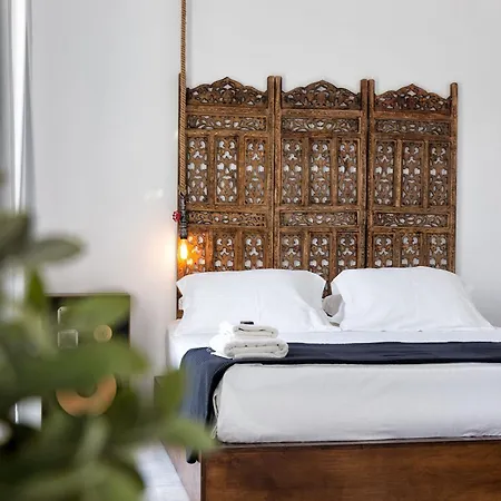 Pela Aparthotel 3*