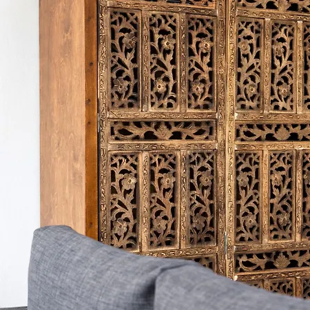 Apartmanhotel Pela 3*