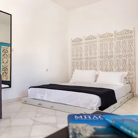 Apartmanhotel Pela Alikí