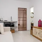 Pela