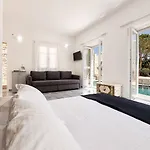 Aparthotel Pela