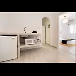Aparthotel Pela 3*