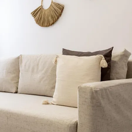 Pela Aparthotel 3*