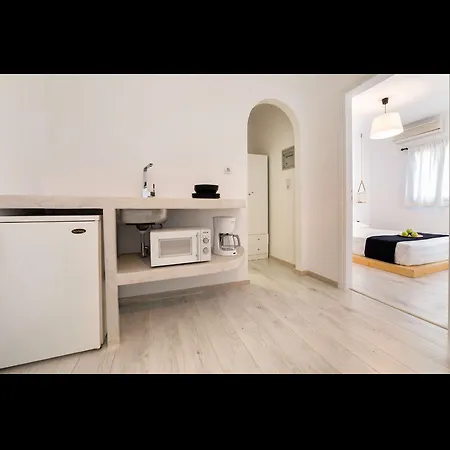 Aparthotel Pela 3*