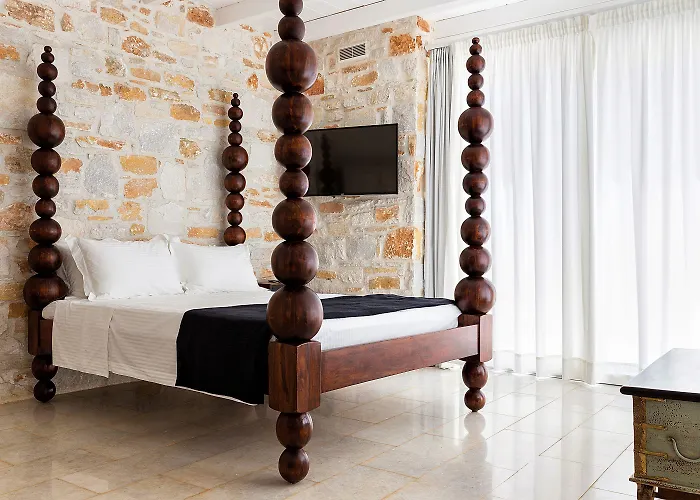 Aparthotel Pela Alikí