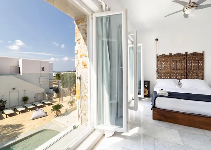 Pela Aparthotel Alikí